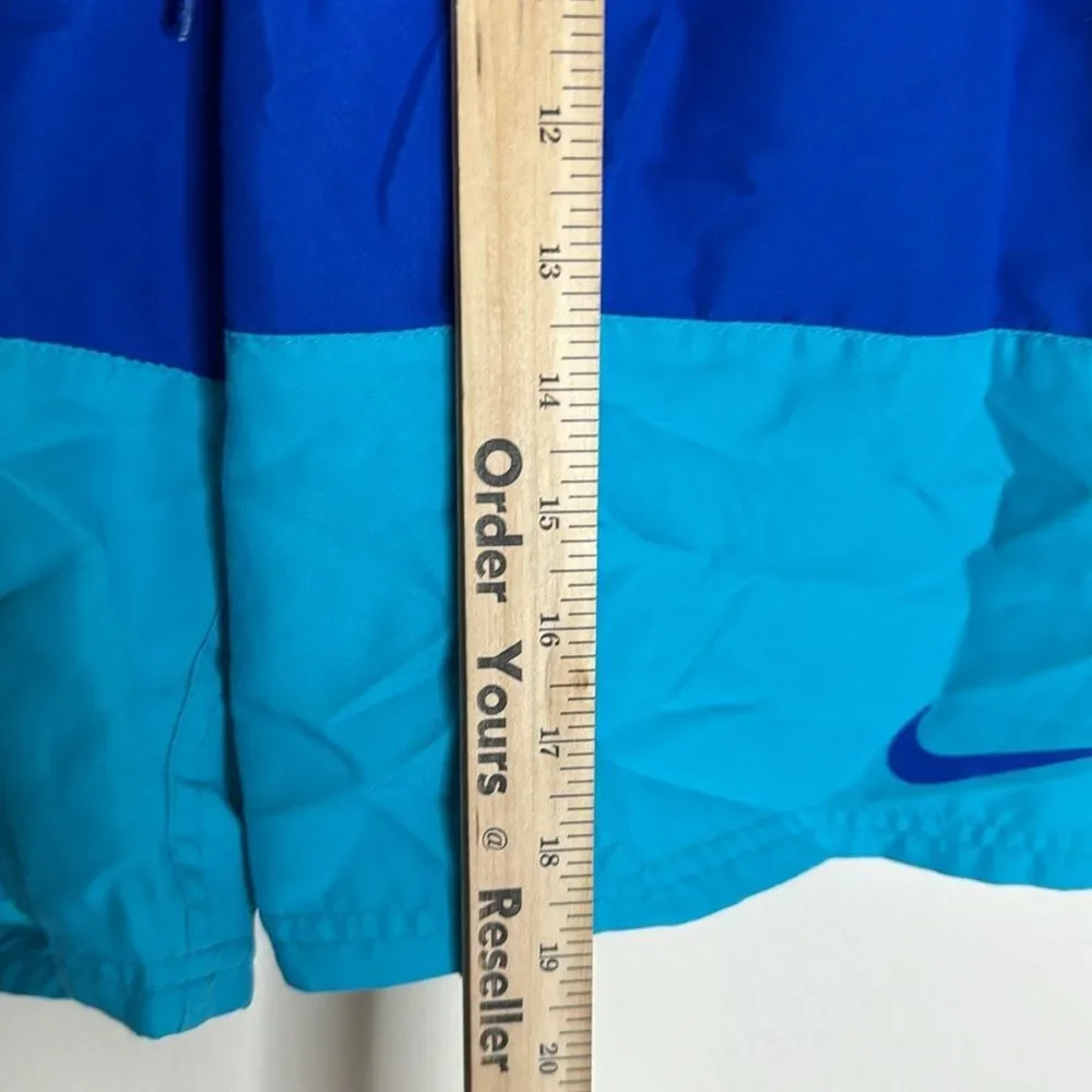 Nike swoosh Men's athletic wear Shorts Blue casual Size XL‎